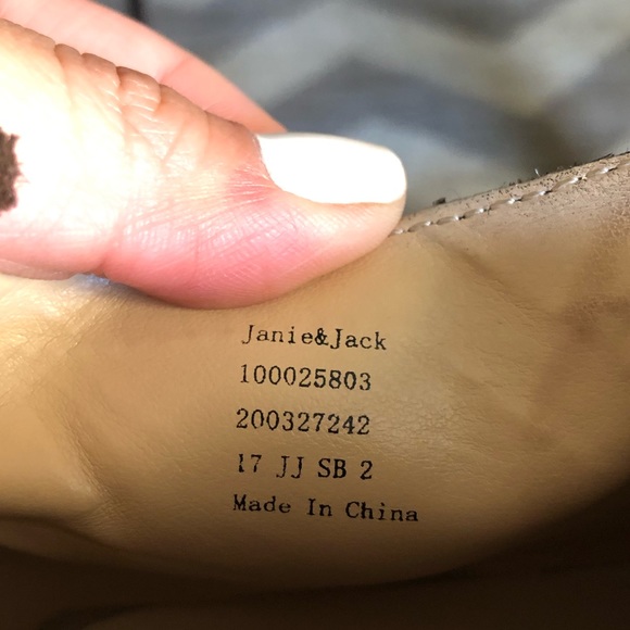 SOLD Brown Boots - Picture 7 of 8